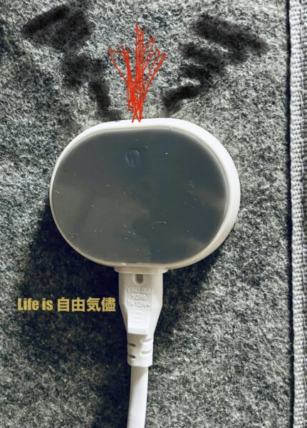 パネルヒーターから火花と煙が発生した時の再現画像